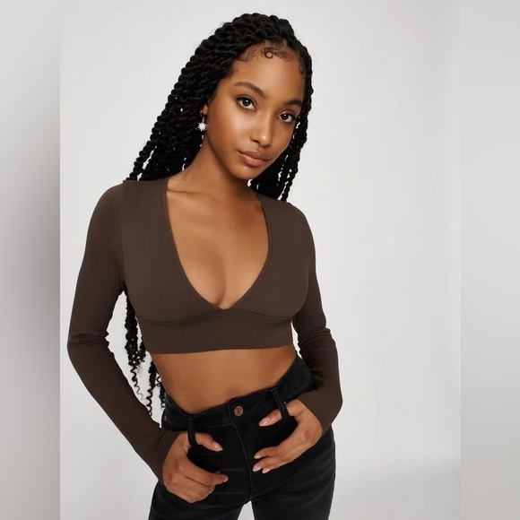 SEAMLESS DEEP PLUNGE LONG SLEEVE TEE - Picture 4 of 5